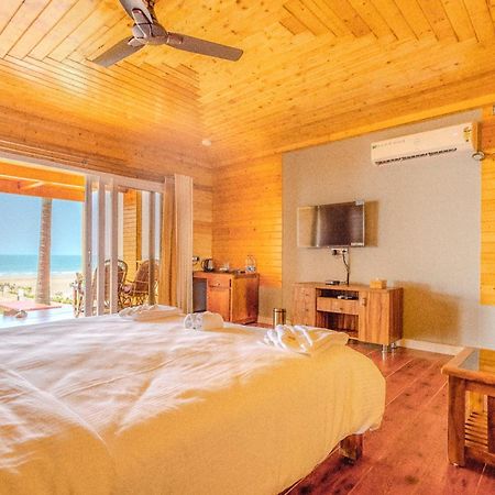 The O2H Agonda Beach Resort Exterior photo