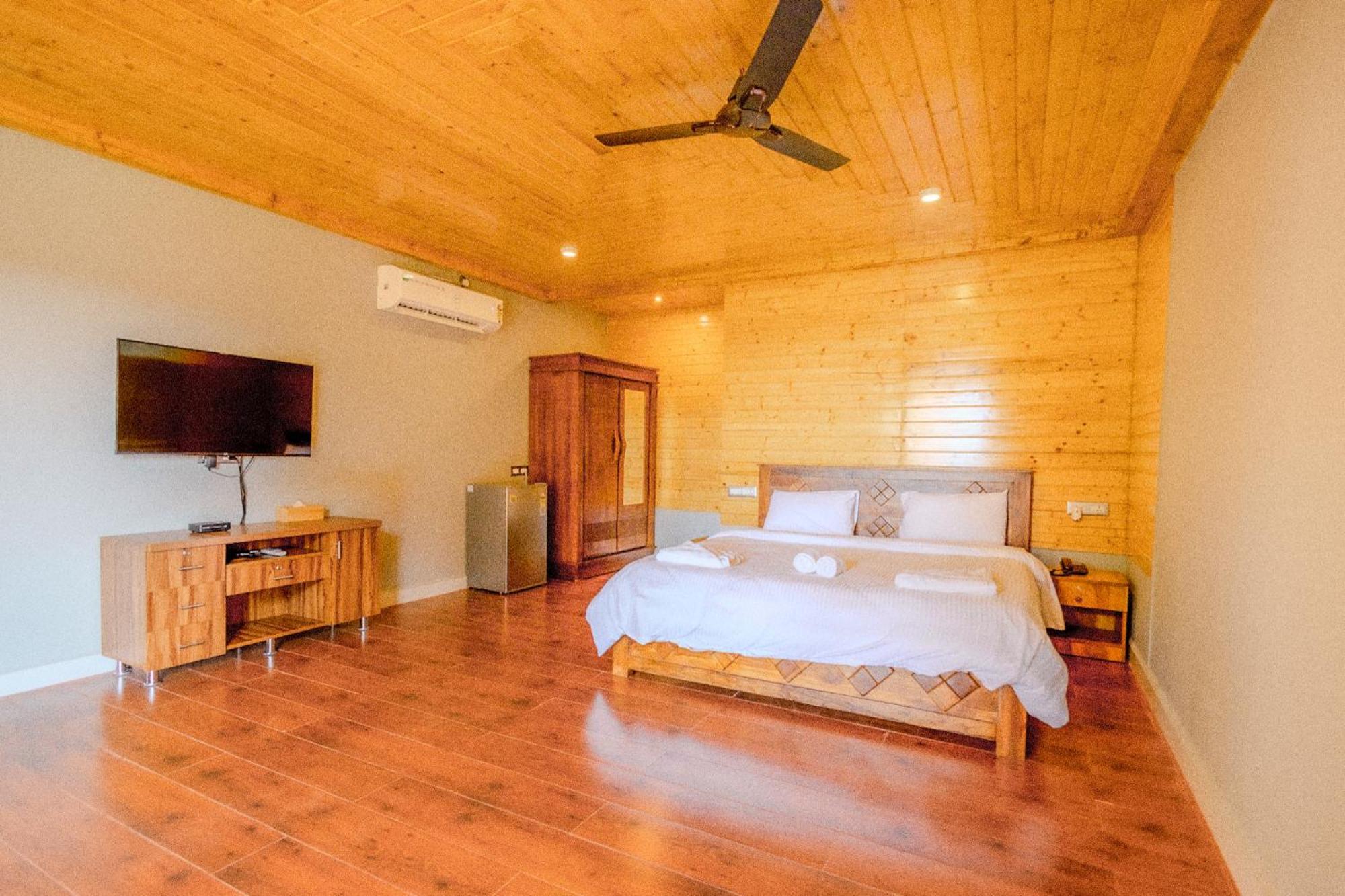 The O2H Agonda Beach Resort Exterior photo