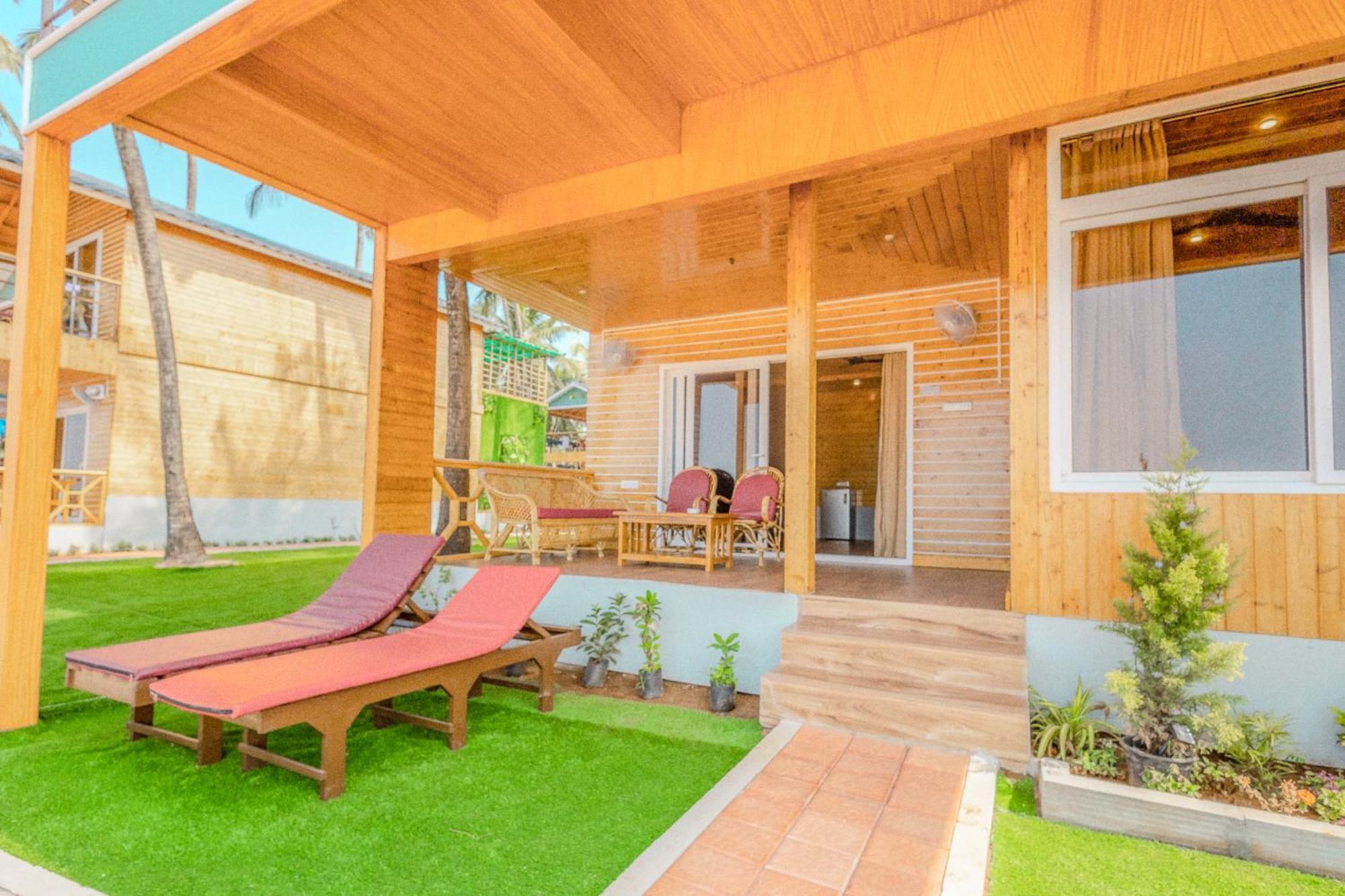 The O2H Agonda Beach Resort Exterior photo
