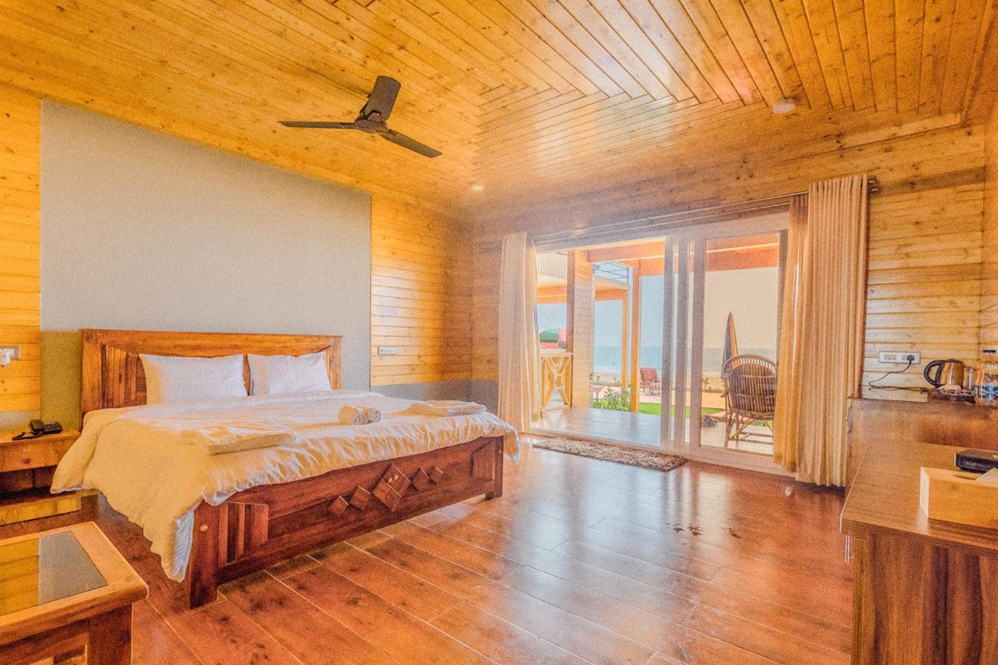 The O2H Agonda Beach Resort Exterior photo