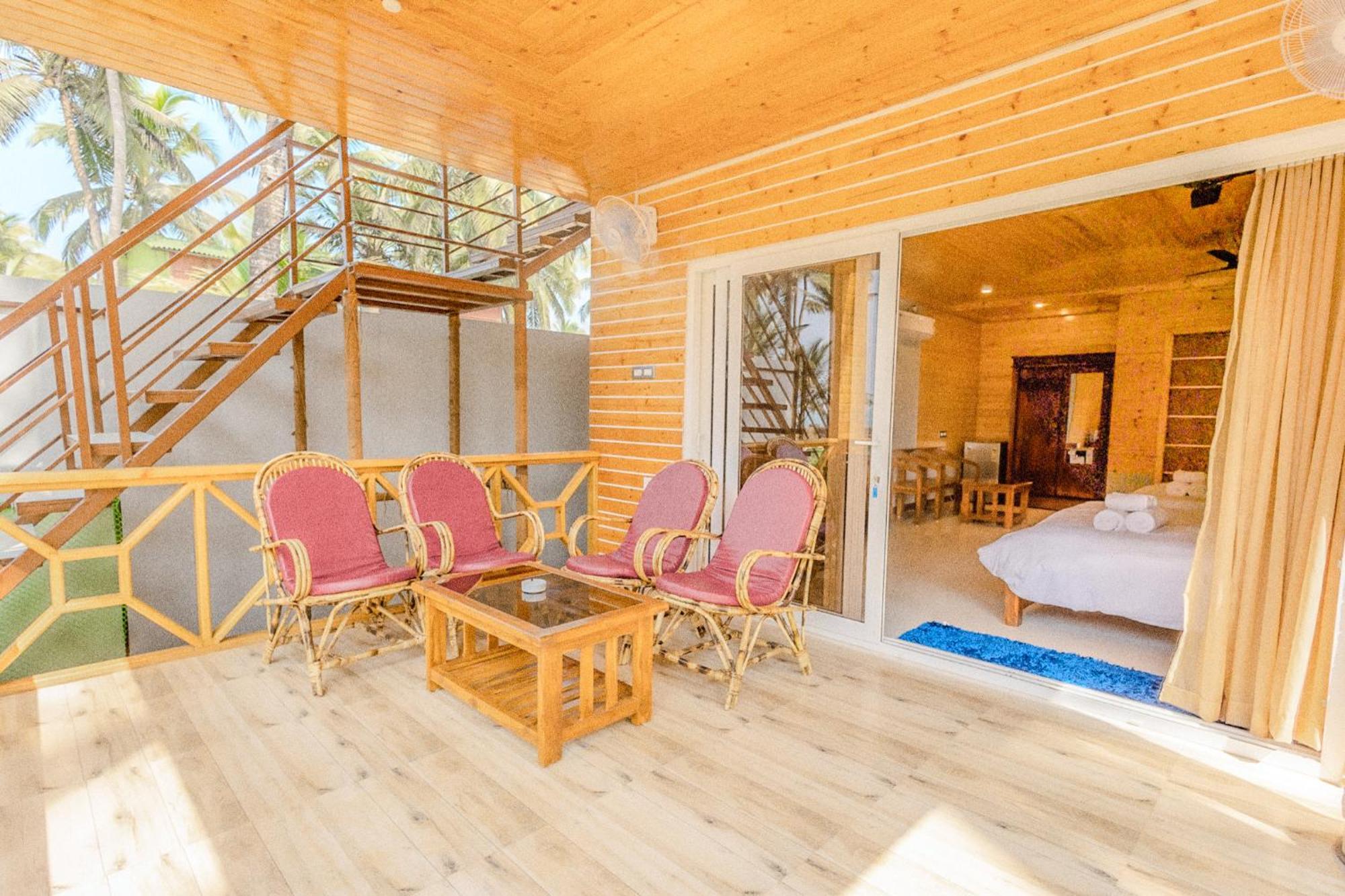 The O2H Agonda Beach Resort Exterior photo